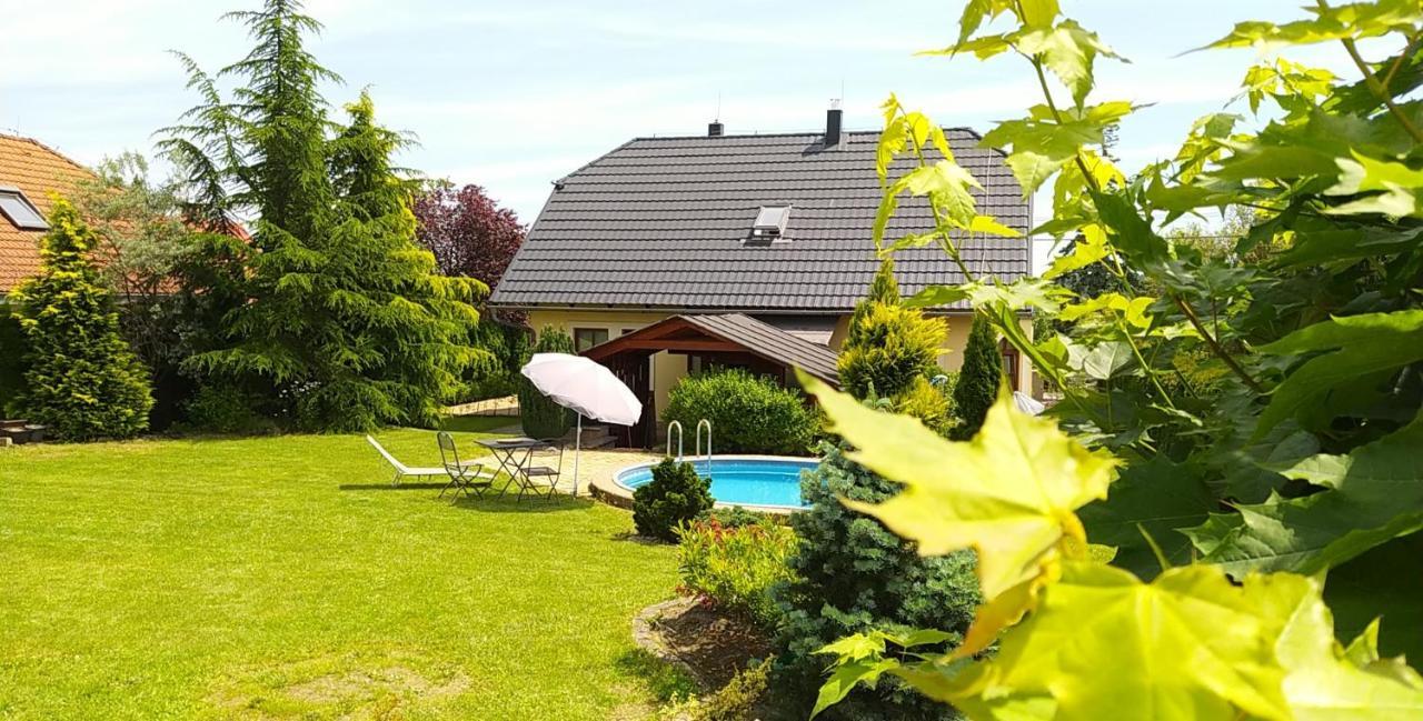 Vila Callum Relax & Wellness Ostrava Esterno foto